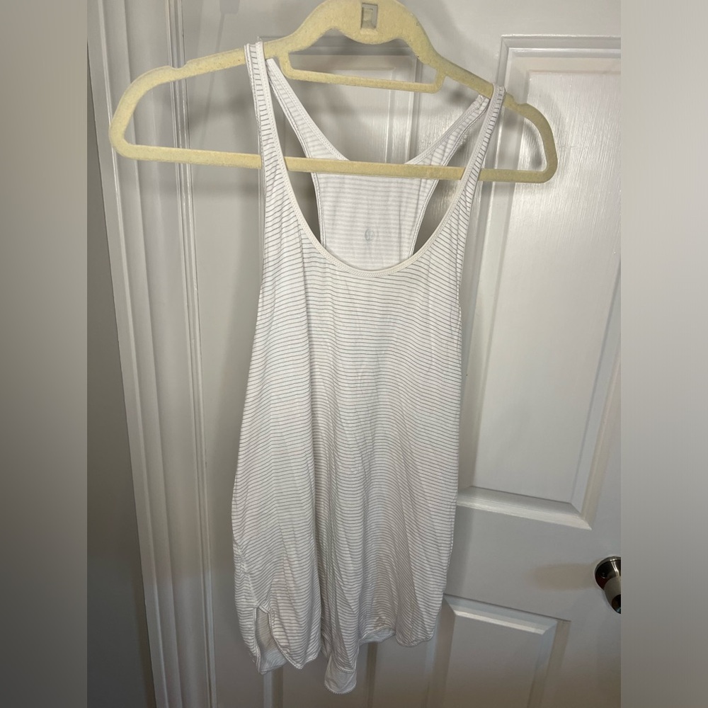 Lululemon silverscent tank size 10 white